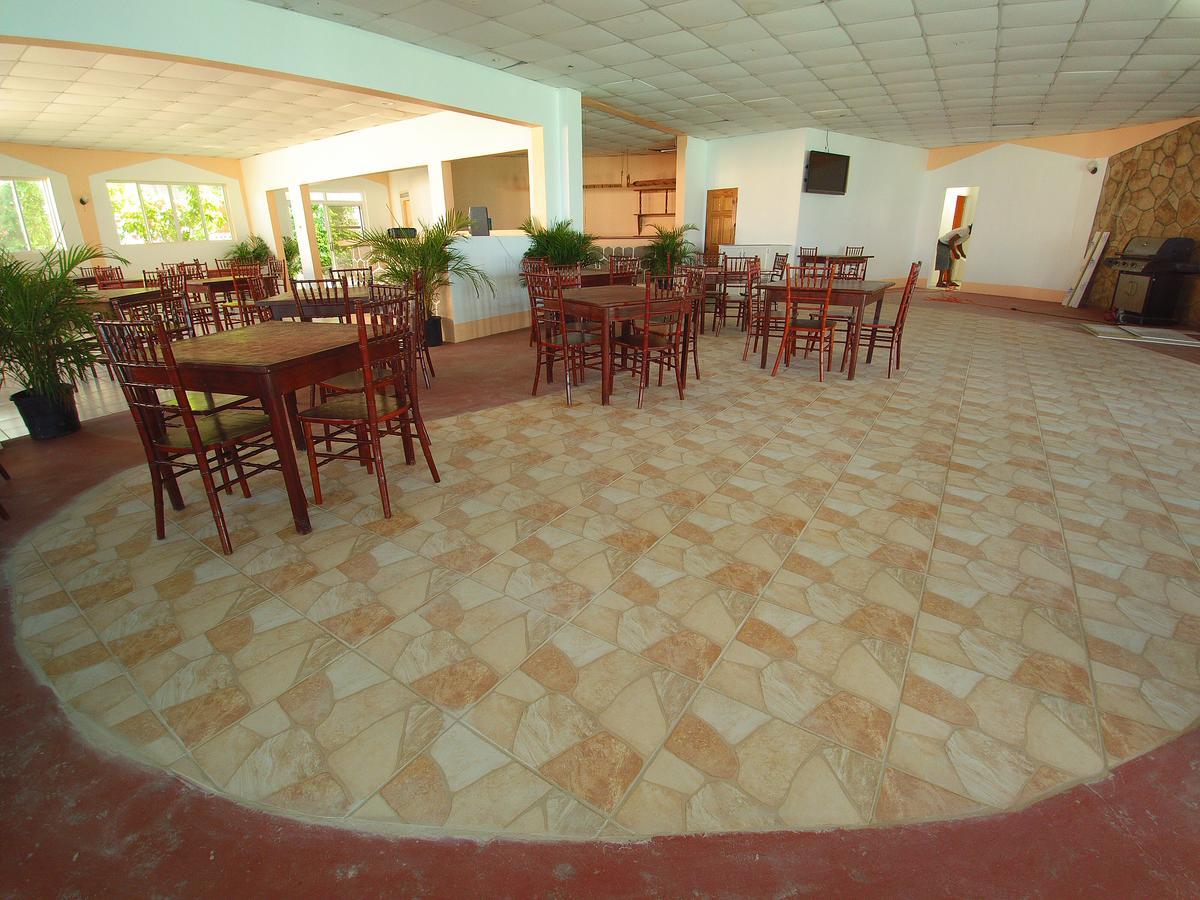 Pinneys Beach Hotel Nevis Charlestown Kültér fotó